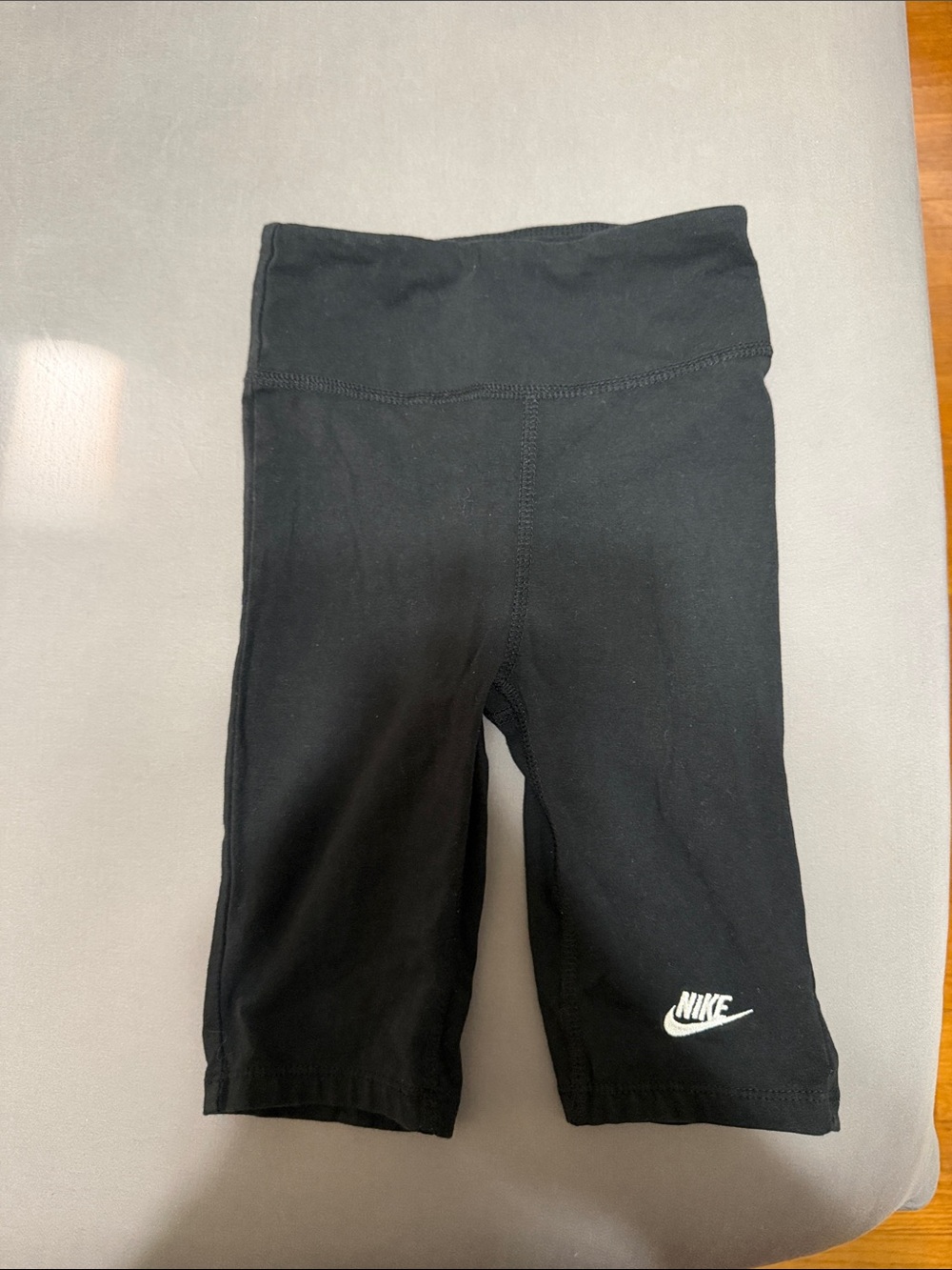 💥 KIDS Nike Black Girls' Bike Shorts with White Logo